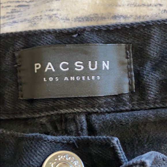 PacSun ripped jean shorts - Picture 2 of 6